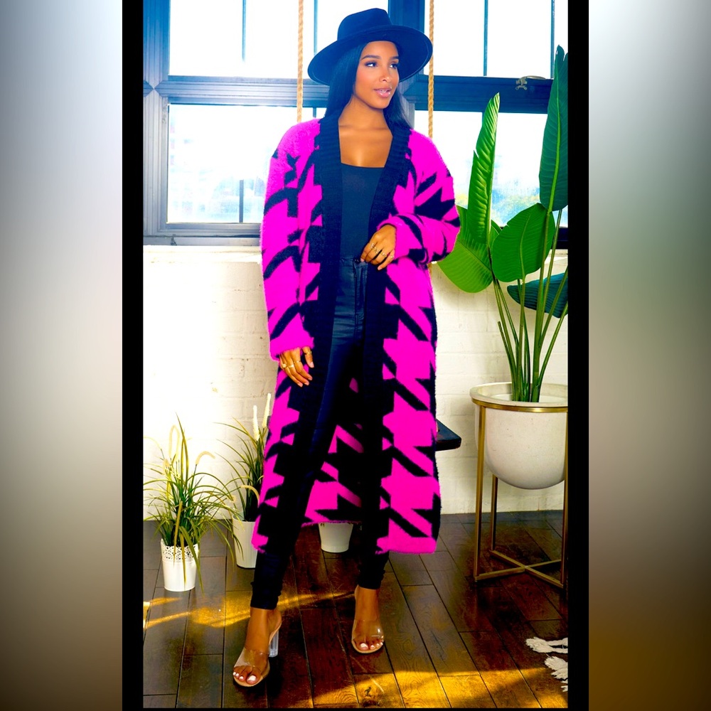Large Print Houndstooth Cardigan